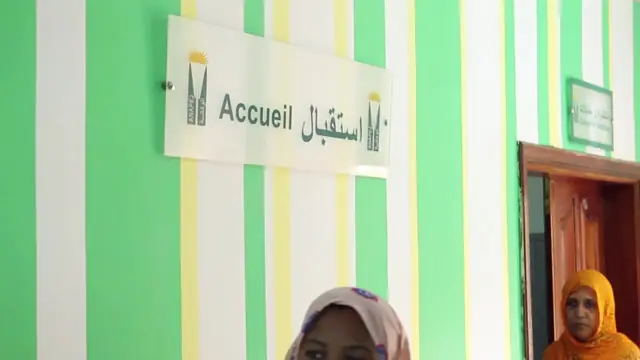 Accueil bilingue français-arabe d'une agence de l'ANAPEJ à Nouakchott
